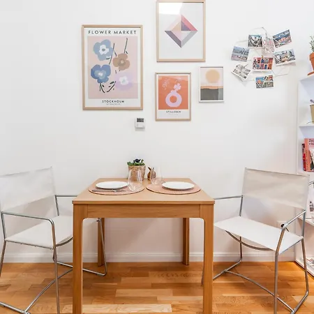 Charming In Spain St Apartment *